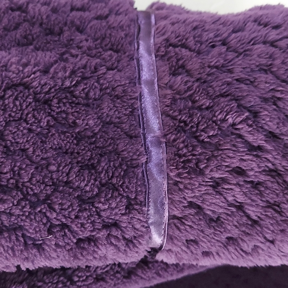NWT Plush Robe Cozy Ladies Charter Club Zip Up Deep Purple Small Super Soft - Picture 7 of 10